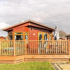 Flamingo With Hot Tub , Malton United Kingdom